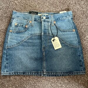Levi’s Icon Blue Denim Mini Skirt